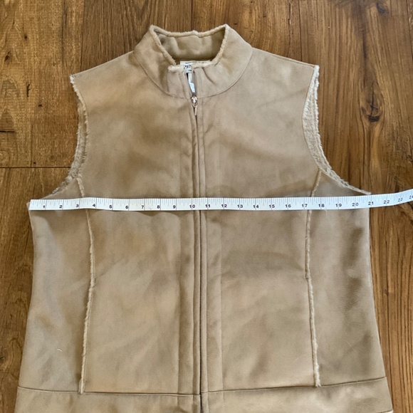 Pendleton vintage faux fur lined vest - Picture 5 of 7